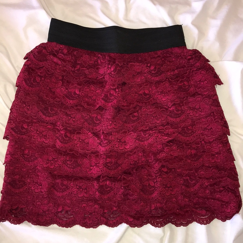 Lace skirt